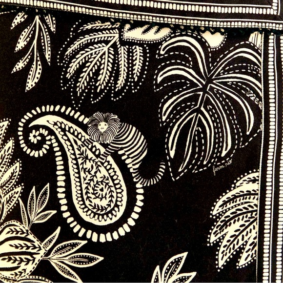 {SOLD}‼️ NWT 🏷️ Farm Rio Black Paisley Bloom Mini Skirt - Picture 4 of 6